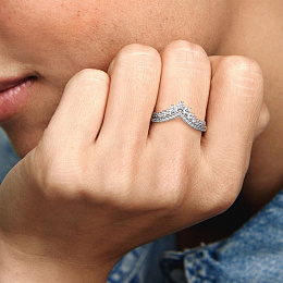 Tiara wishbone silver ring with clear cubiczirconi