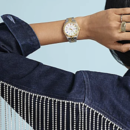 Quartz Wristwatch/TW2V61600