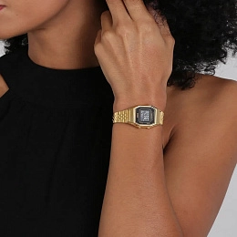Quartz Wristwatch / LA680WGA-1BDF