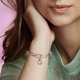 Me Charm/789661C01